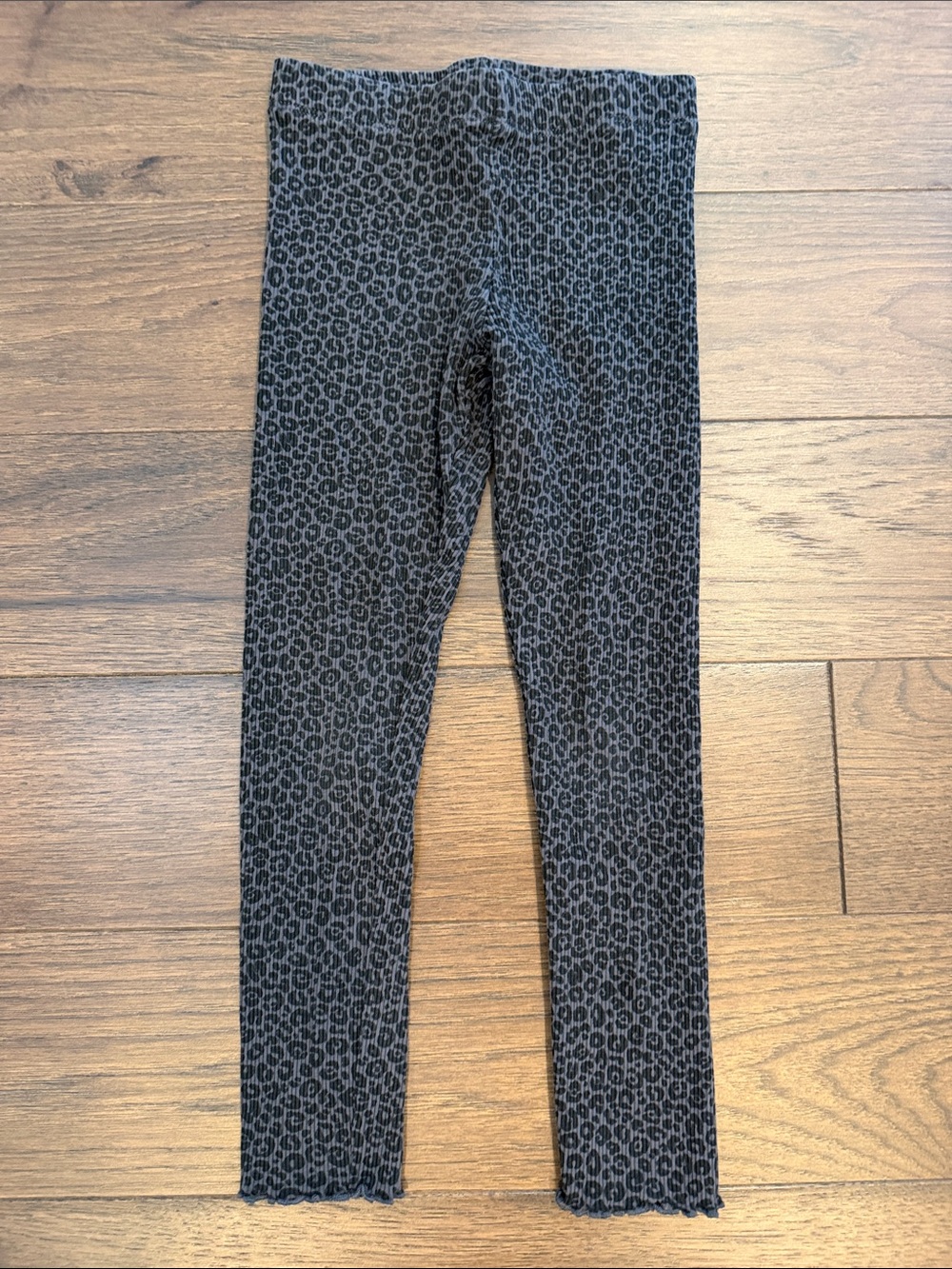 H&M Girls Black and Gray Leopard Ribbed Leggings - C45-088